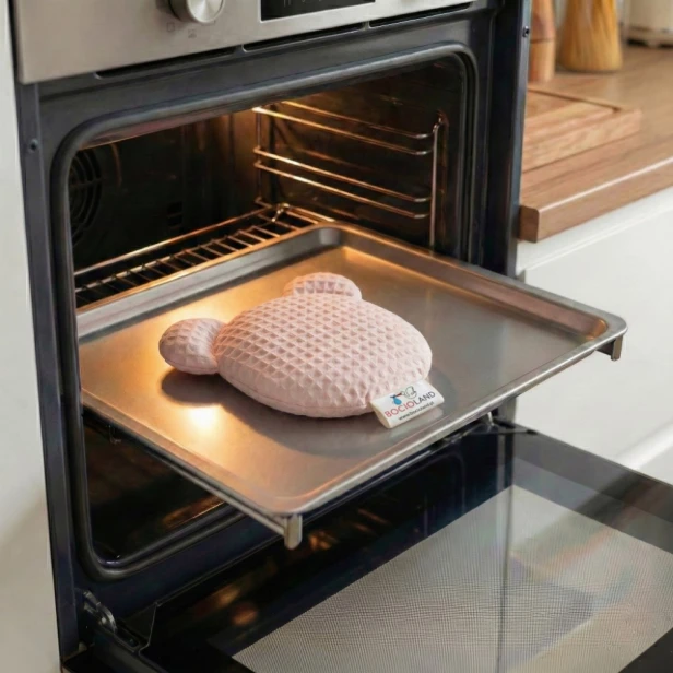 Bocioland – Suchy Termofor z Pestek Wiśni i Lawendy „Miś Wafel” (Różowy, 180g, BL265)